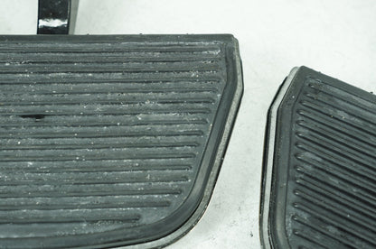 2008 - 2016 Harley-Davidson Touring Electra Glide Ultra Left & Right Passenger Floorboard Foot Rest 50613-91A