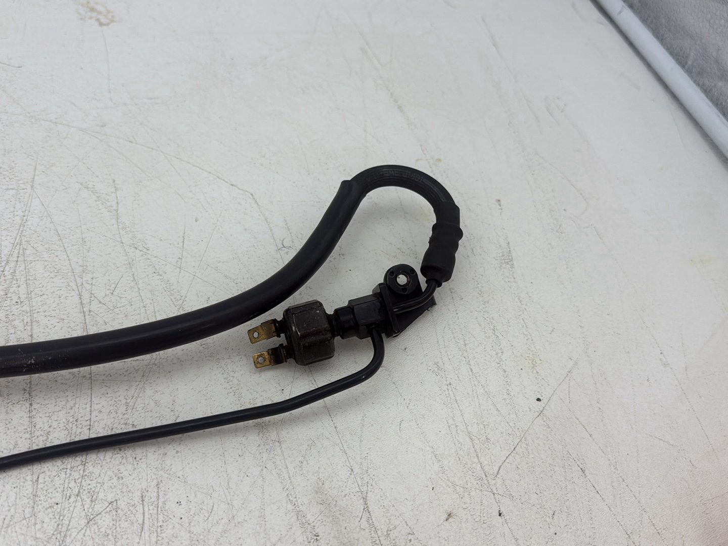 2004 Harley Road King Touring Custom FLHRSI OEM Rear Brake Hose Line Pipe