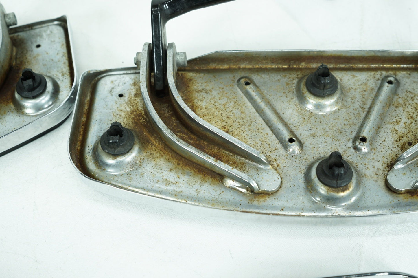 2007 - 2011 Harley-Davidson Touring Road King Classic Left Right Driver & Pass Floorboard Foot Rest 50621-06
