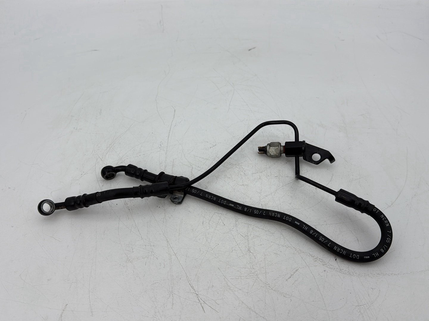 2006 Harley Sportster XL883C 883 Custom OEM Rear Brake Hose Line Pipe