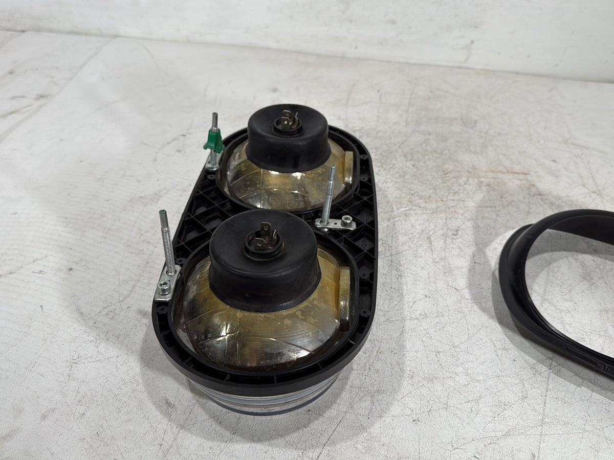 2011 Harley Road Glide Touring FLTRX OEM Headlight Headlamp Head Light Halogen
