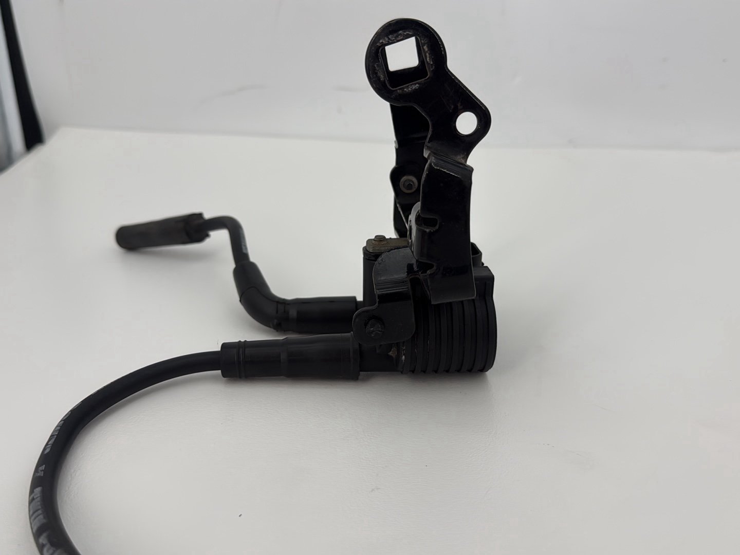 2014 Harley Sportster XL883L 883 SuperLow OEM Ignition Coil Spark Plugs Cable