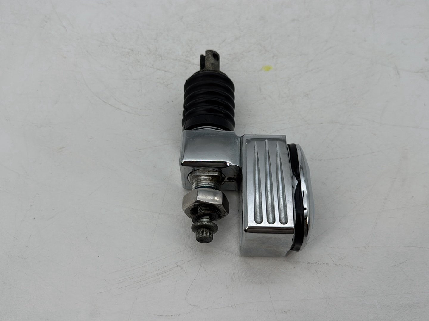 1999 - 2006 Harley-Davidson Touring Road King Classic Rear Brake Master Cylinder Reservoir  	41755-99B