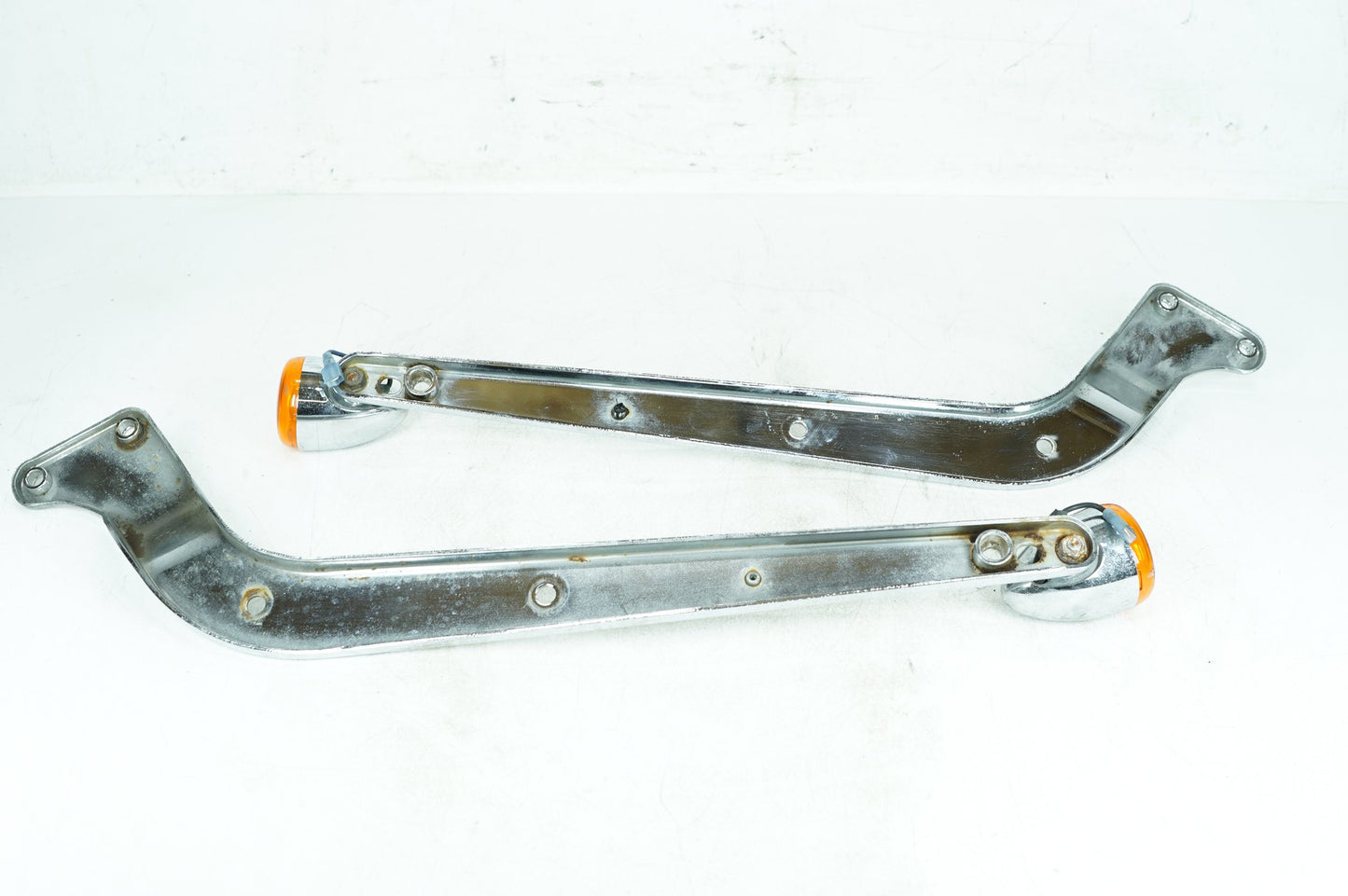 1999 - 2006 Harley-Davidson Softail Fat Boy Rear Left Right Fender Struts Bracket & Turn Signal   	59964-03