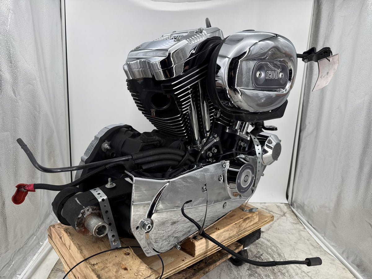 05 Harley Sportster 1200 Custom XL1200C CARB 1200 Engine Motor Transmission 10K