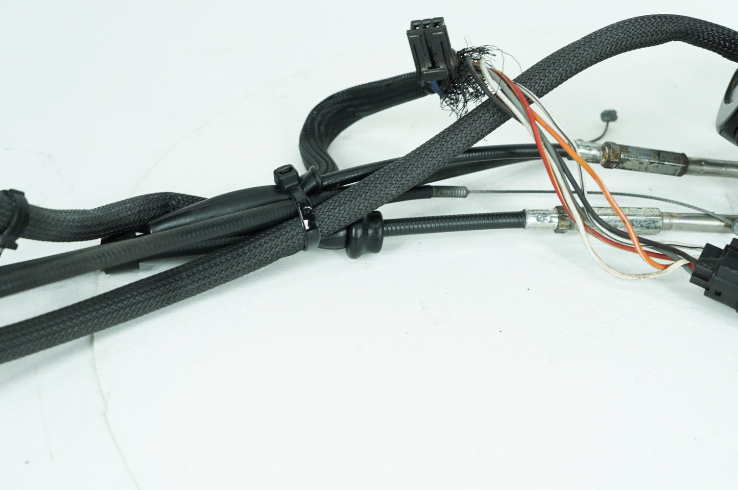 2007 - 2016 Harley-Davidson Dyna Super Glide Custom Right Engine Start Kill Switches Controls 71684-06