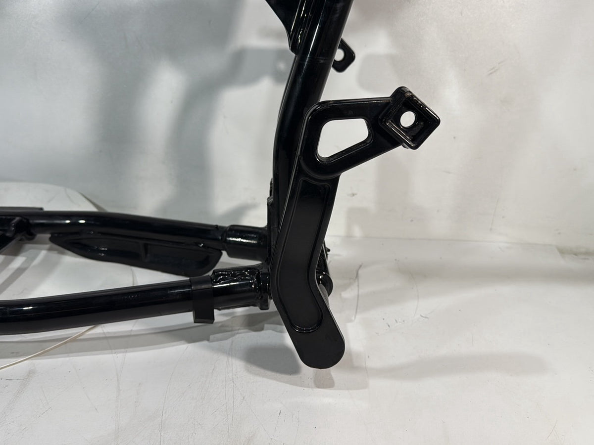 2005 Harley Dyna FXDWG Wide Glide OEM Body Main Frame Chassis 32 degree CLN CLR
