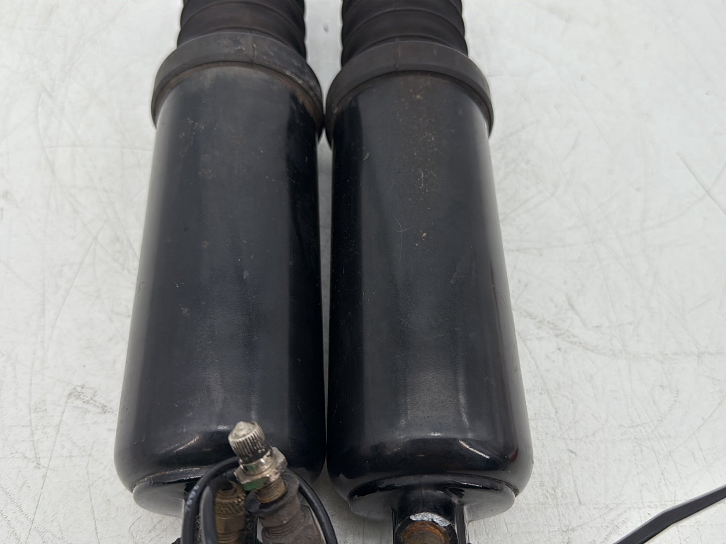 95 Harley Touring Electra Glide Classic OEM Rear Left Right Shock Absorbers 13"