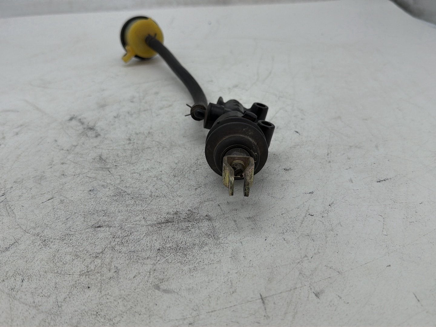 2006 Harley Sportster 1200 Custom XL1200C OEM Rear Brake Line Master Cylinder Reservoir Tank