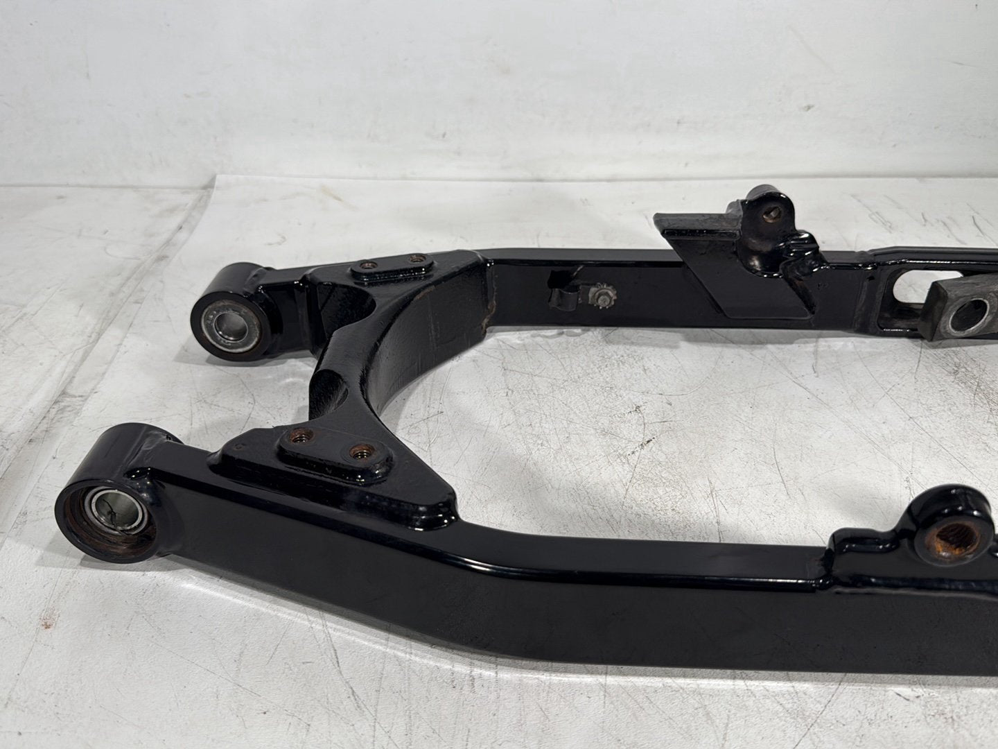 2015 Harley Dyna Low Rider FXDL OEM Rear Fork Swingarm Swing Arm