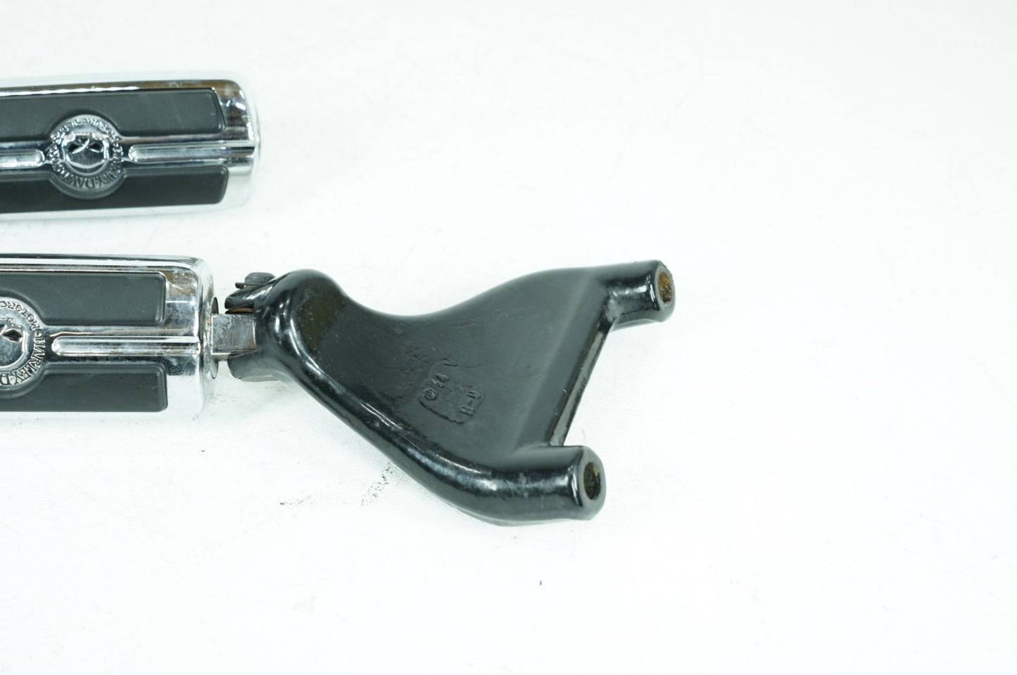 2004 - 2013 Harley-Davidson Sportster Custom Passenger Left & Right Foot Pegs 49314-04