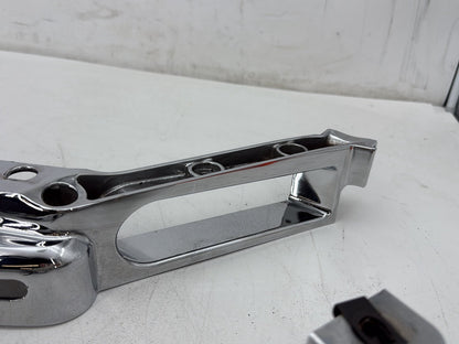 2017 Harley Road Glide Touring OEM Left Right Saddlebag Fender Struts Brackets