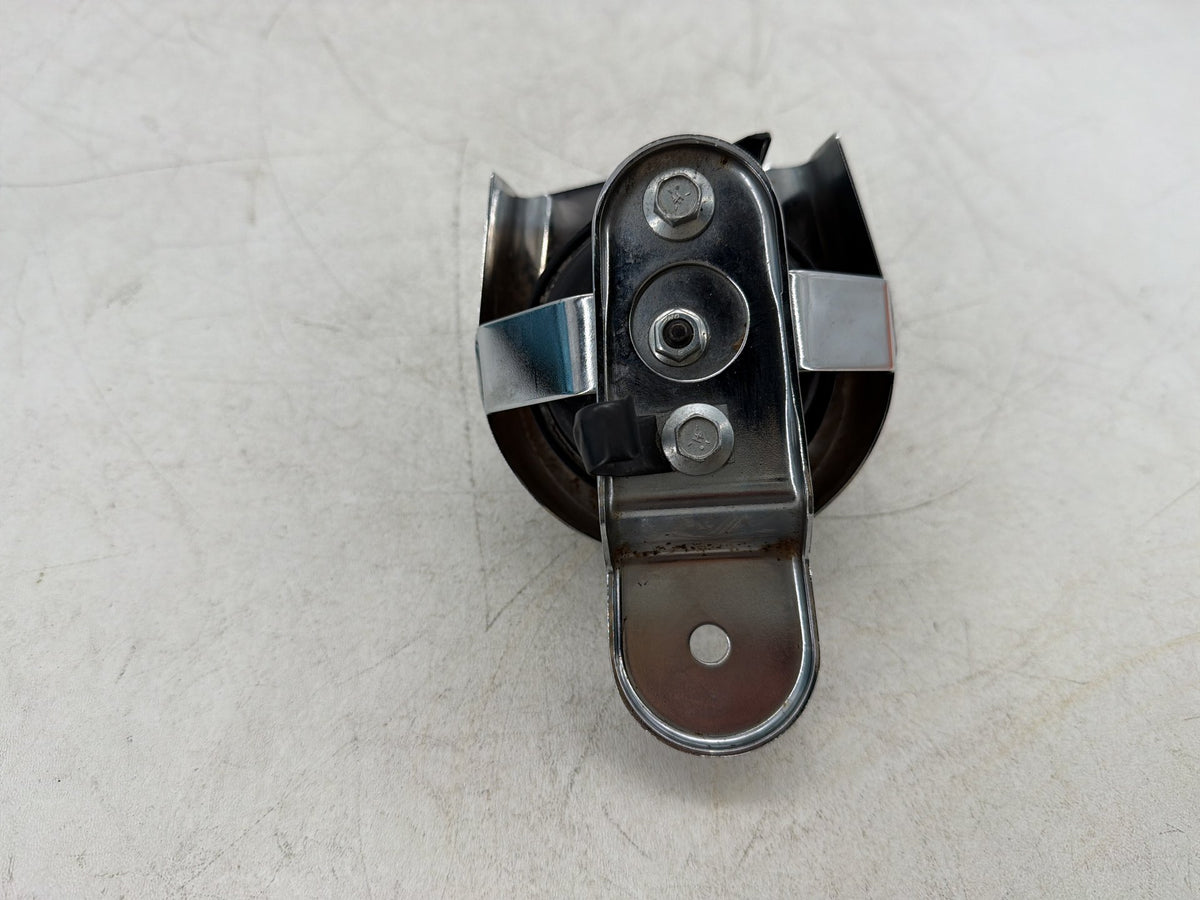 2013 Harley Electra Glide Touring FLHTCU OEM Horn Signal Klaxon Chrome Cover