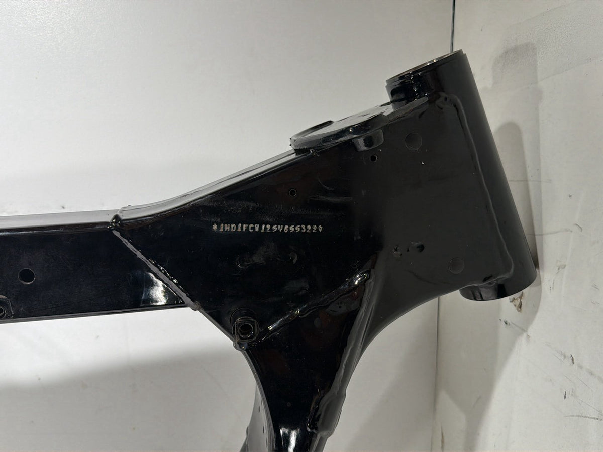 2005 Harley Electra Glide Touring Ultra OEM Body Main Frame Chassis CLN CLR