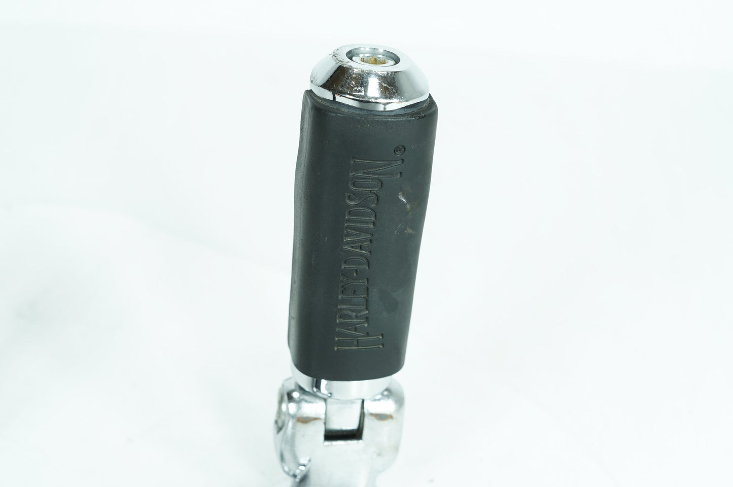 2007 - 2012 Harley-Davidson Softail Heritage Classic Passenger Left & Right Foot Pegs  	33189-63