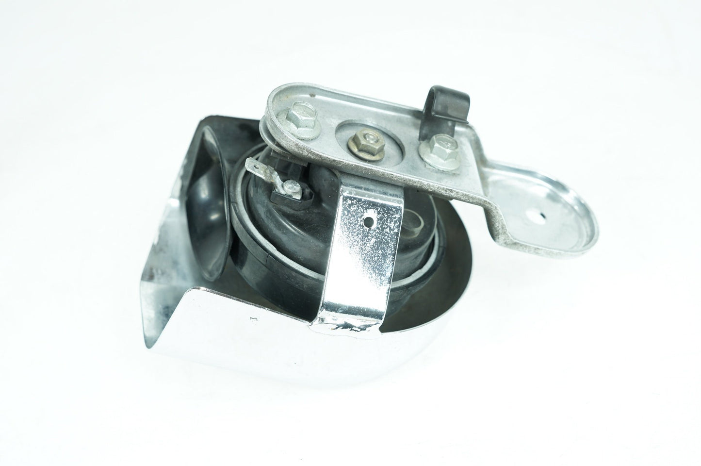 2007 - 2011 Harley-Davidson Touring Road King Classic Horn Signal Klaxon Chrome Cover 69012-93A