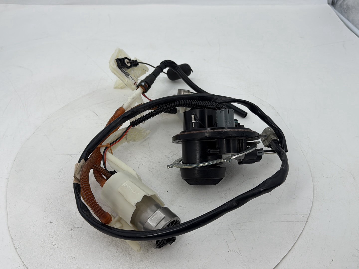 2019 - 2023 Harley-Davidson Touring Street Glide Gas Gasoline Fuel Petrol Pump Sending  	62908-08