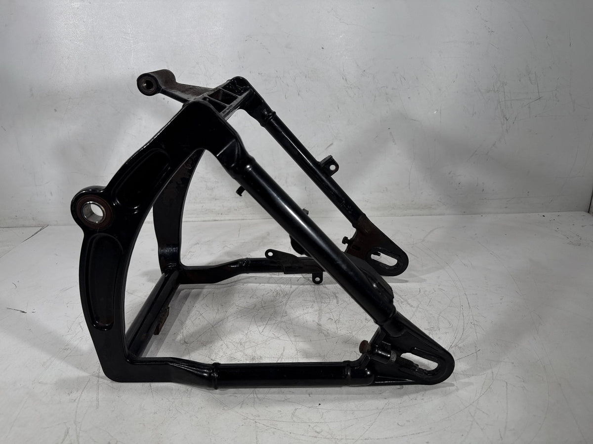 2002 Harley Heritage Softail Classic FLSTC OEM Rear Fork Swingarm Swing Arm