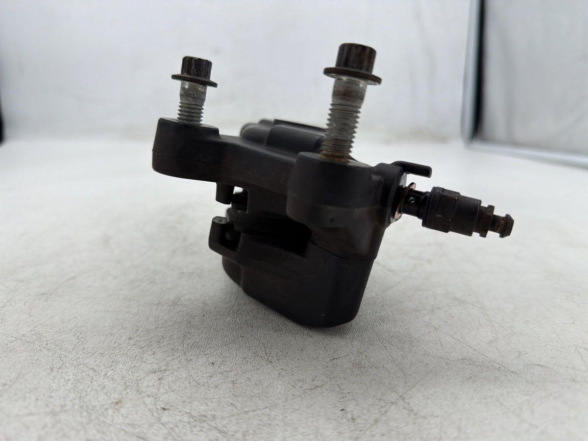 2011 Harley Street Glide Touring FLHX-103 OEM Front Right 1 Brake Caliper