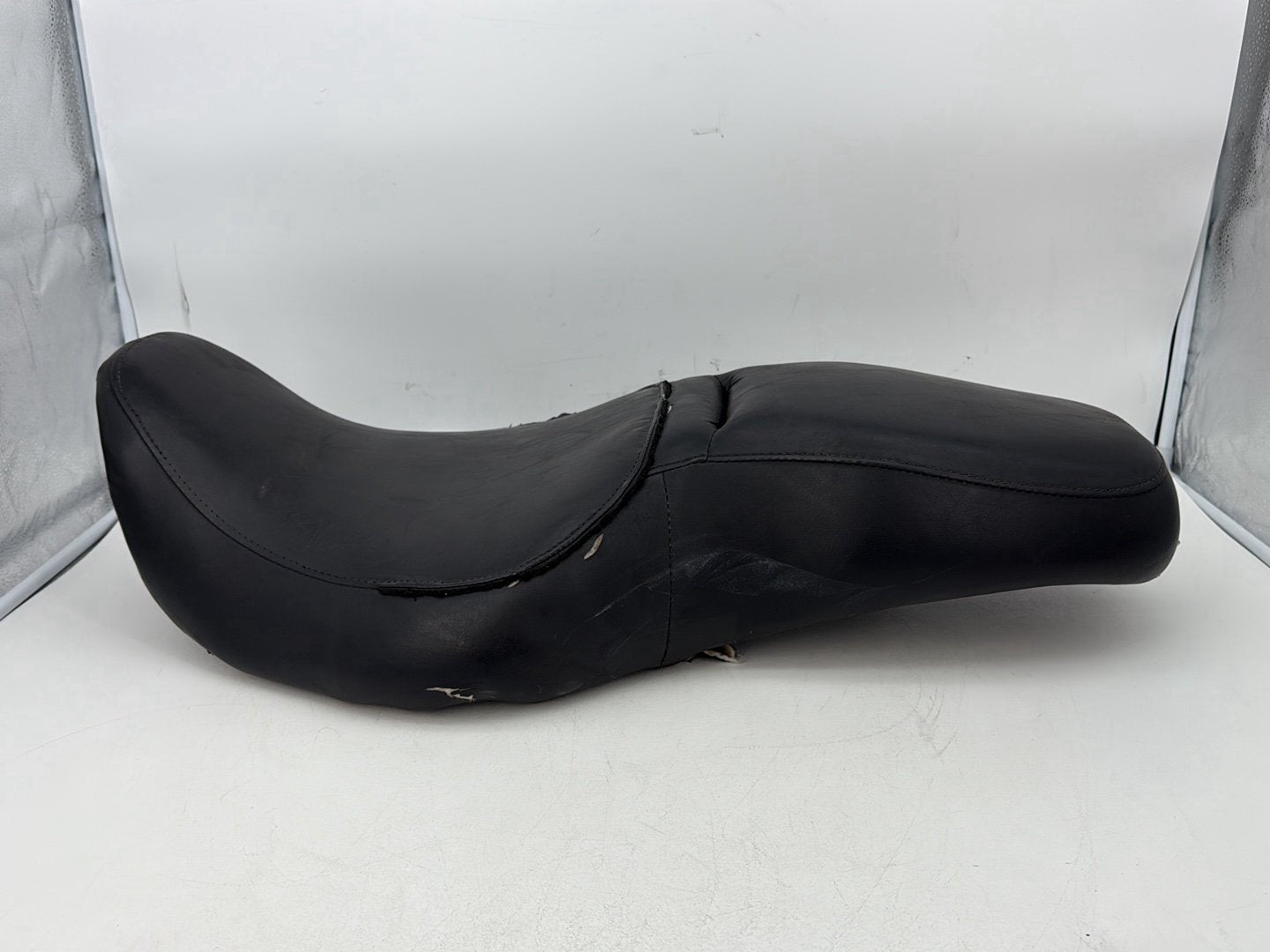 1999 - 2006 Harley-Davidson Touring Electra Glide Passenger Rider Driver Seat Saddle 51703-05