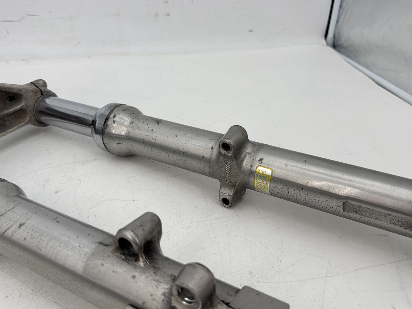 2009 Harley Sportster 1200 Low OEM Front Triple Tree Set LH RH Fork Legs Sliders