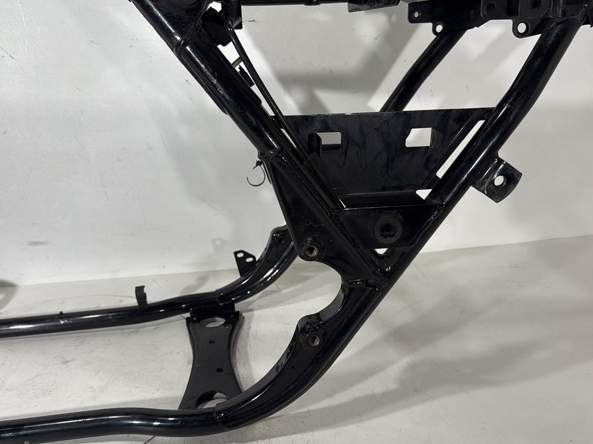 2002 Harley Touring Screamin Eagle Road King OEM Body Main Frame Chassis CLN CLR