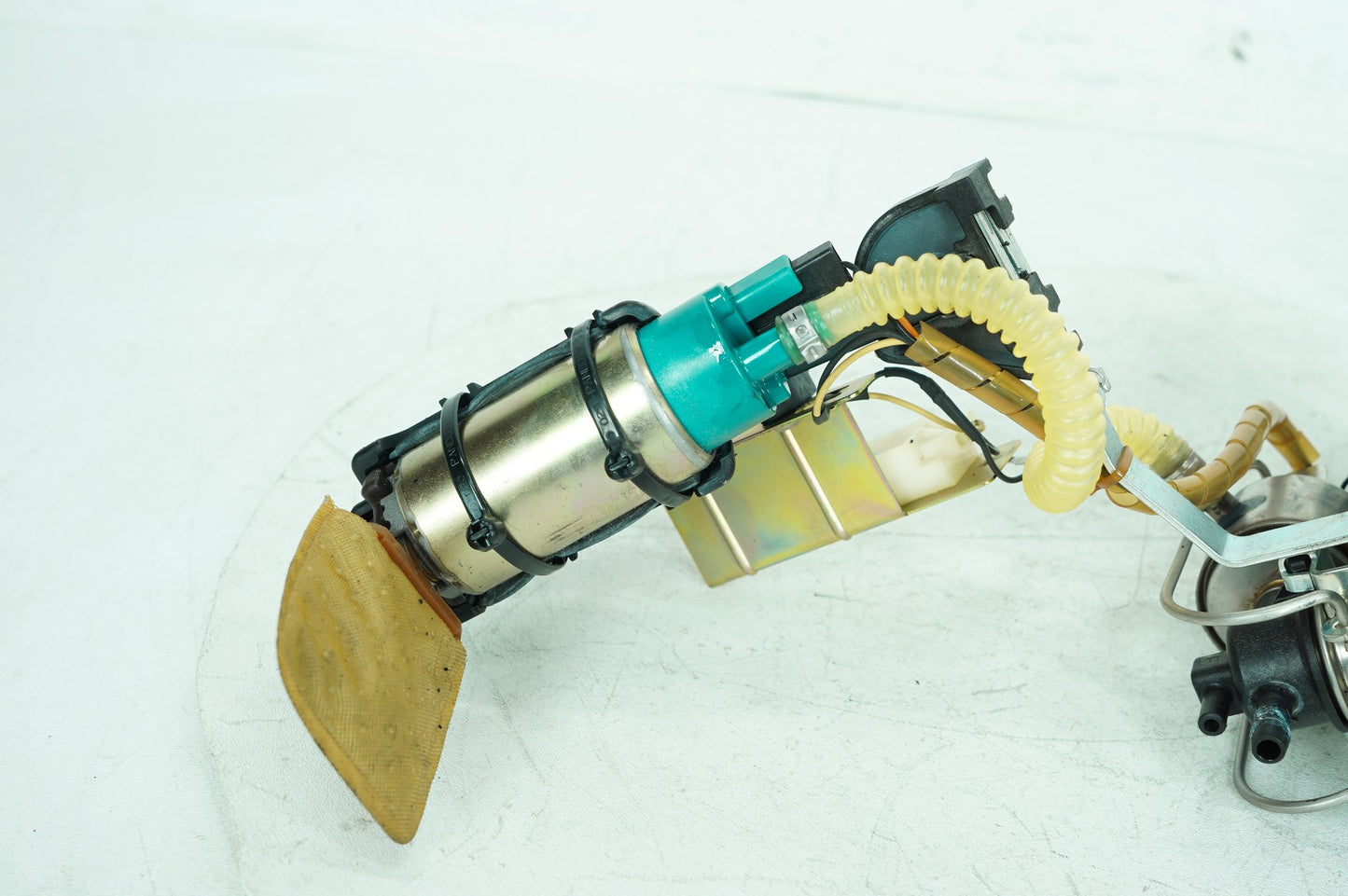 1999 - 2006 Harley-Davidson Touring Road King Police Fuel Pump Gas Gasoline Petrol Sending 	75127-02