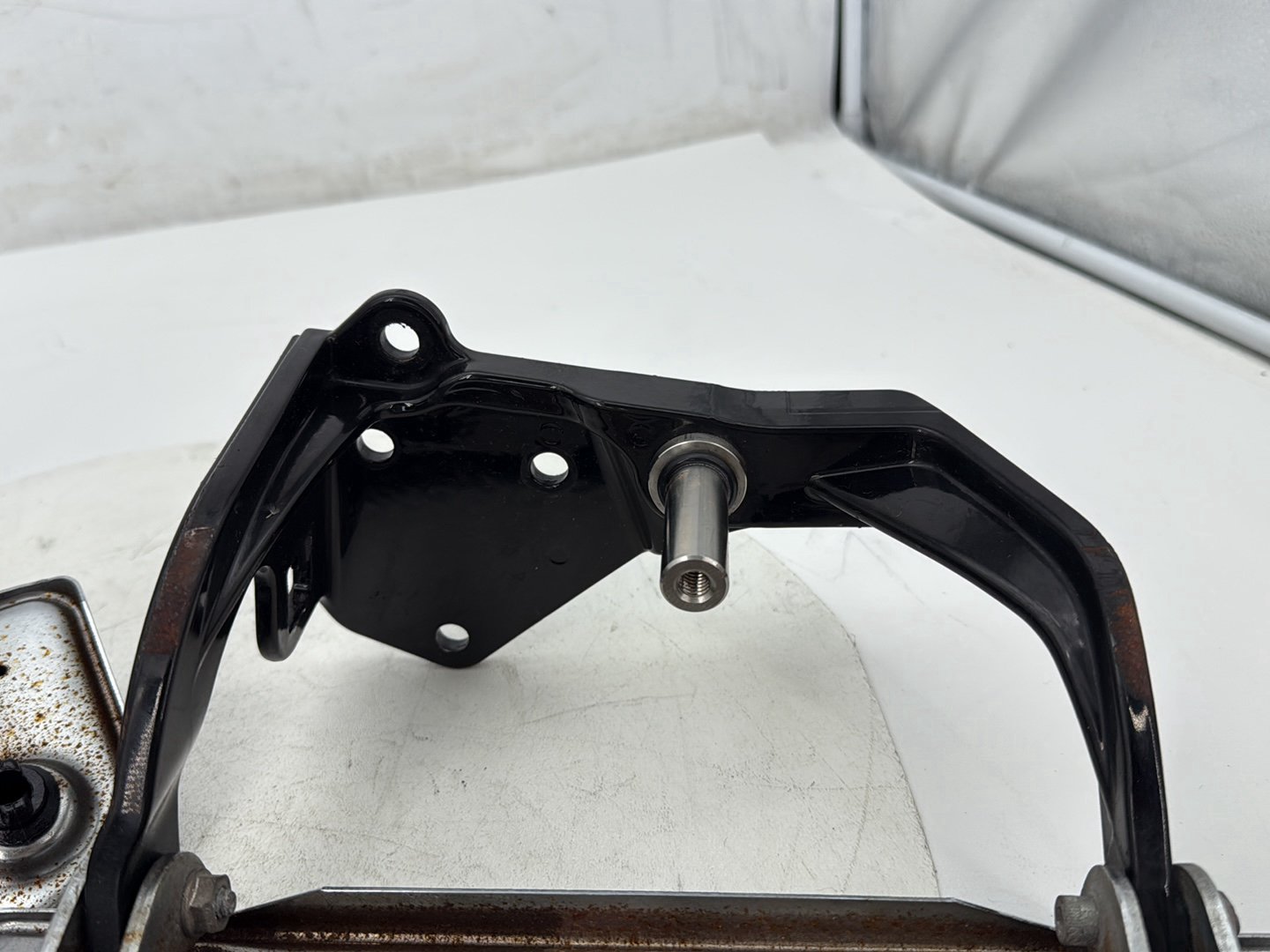 2004 Harley Softail FLSTC Heritage Classic OEM Left Right Driver Floorboard Foot Rest