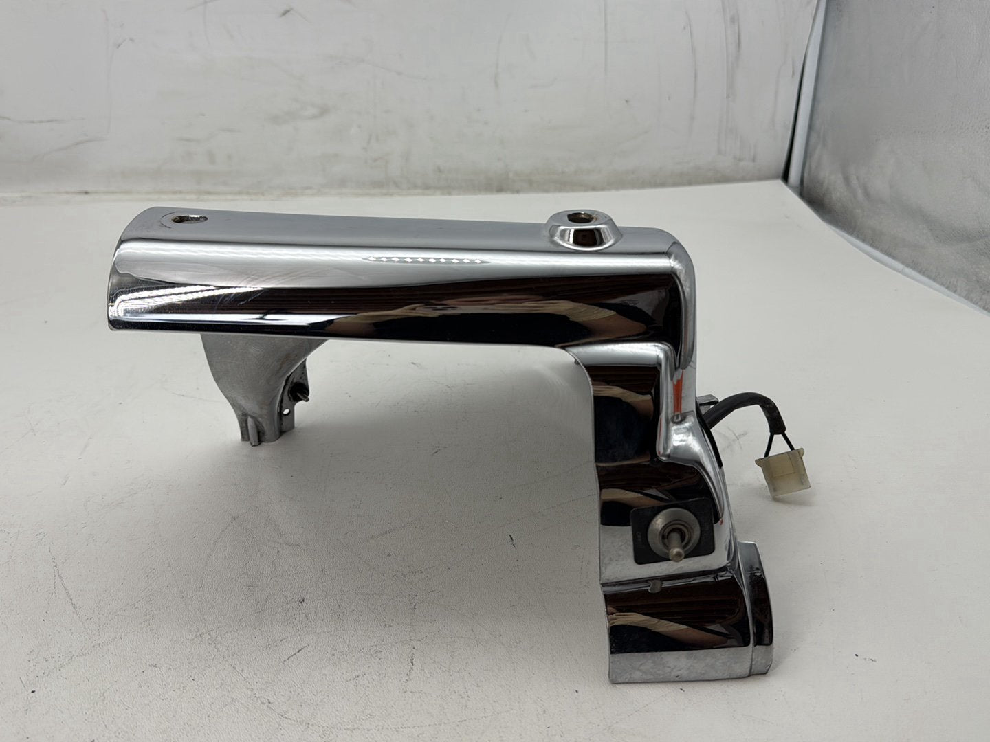 2008 Harley Road King Touring FLHR OEM Left Headlamp 1 Nacelle Cover Cowl
