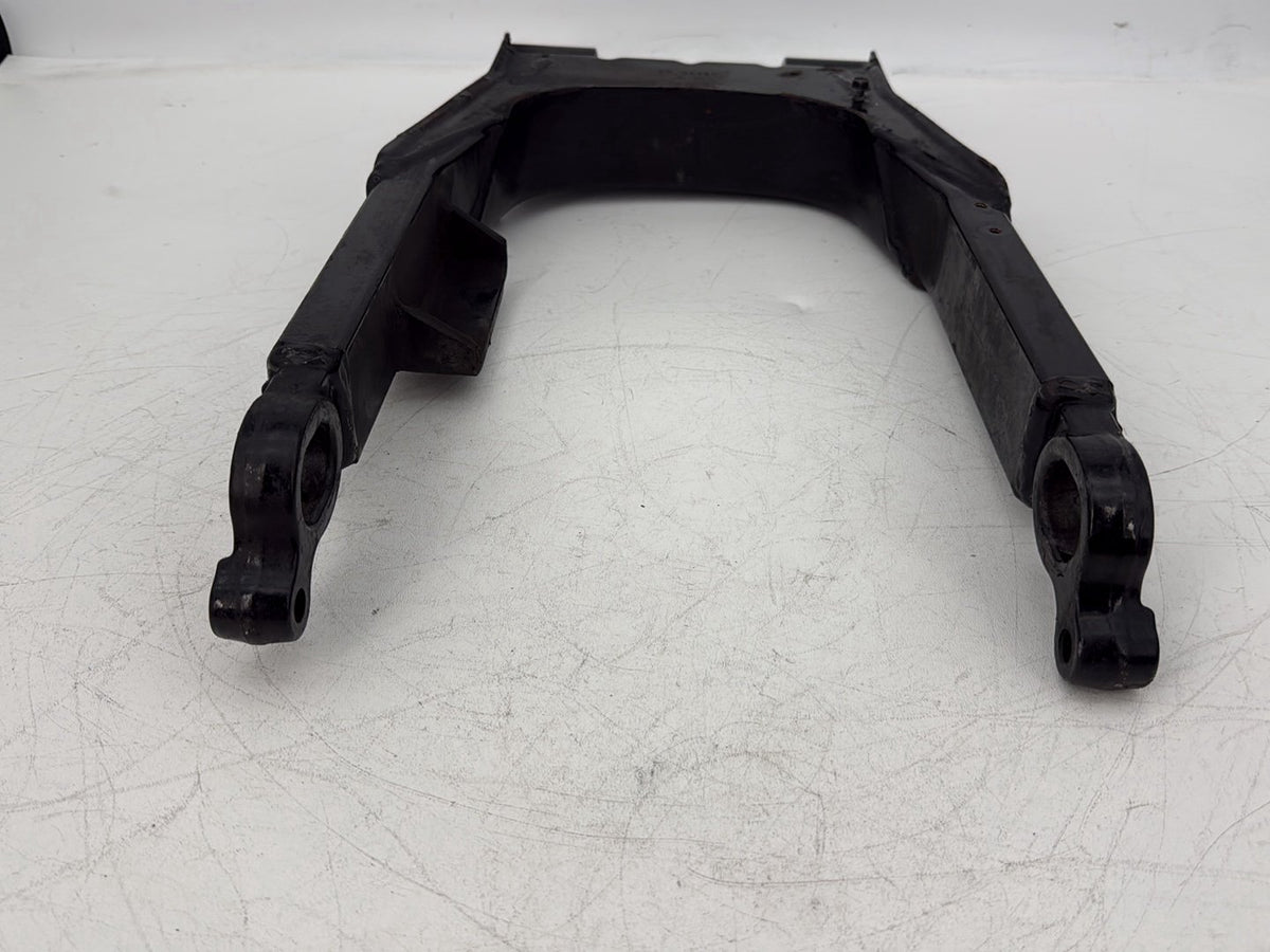 2006 Harley Touring FLHRI Road King OEM Rear Fork Swingarm Swing Arm