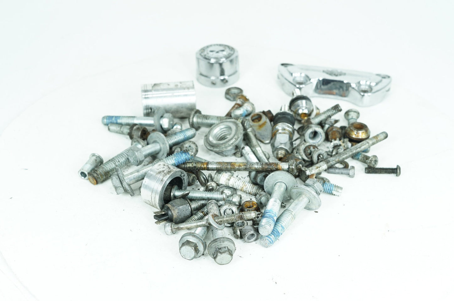 2007 - 2016 Harley-Davidson Dyna Super Glide Custom Hardware Bolts Nuts & Brackets
