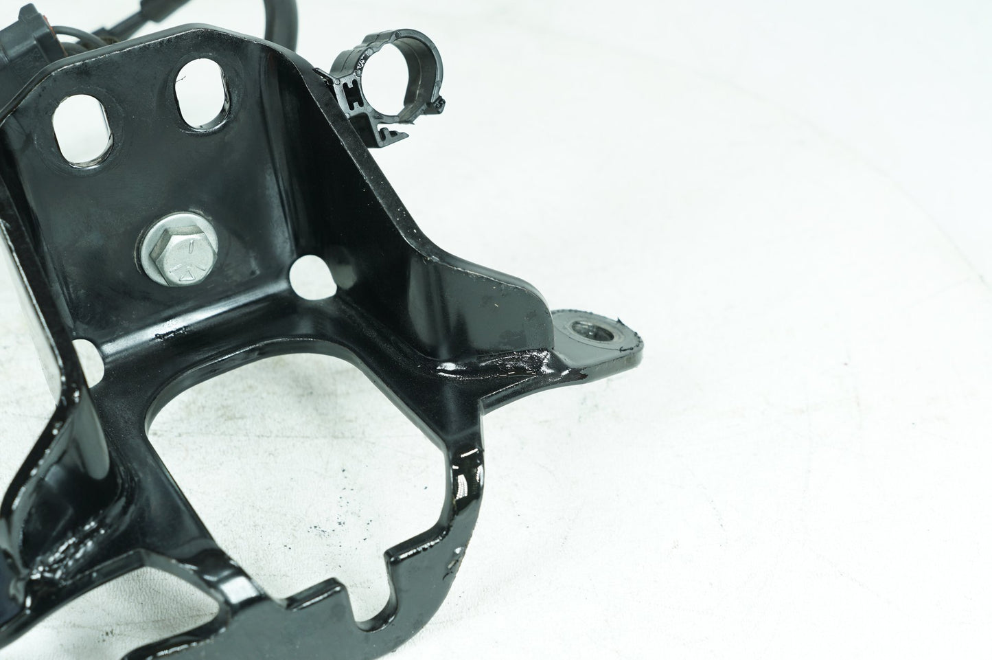 1991 - 2003 Harley-Davidson Sportster Hugger Wire Harness Loom Plug In Connector w/ Bracket Mounting Support Holder