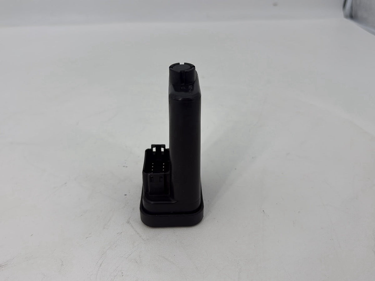 11 Harley Sportster XL1200N 1200 Nightster OEM Turn Signal Security Module TSSM