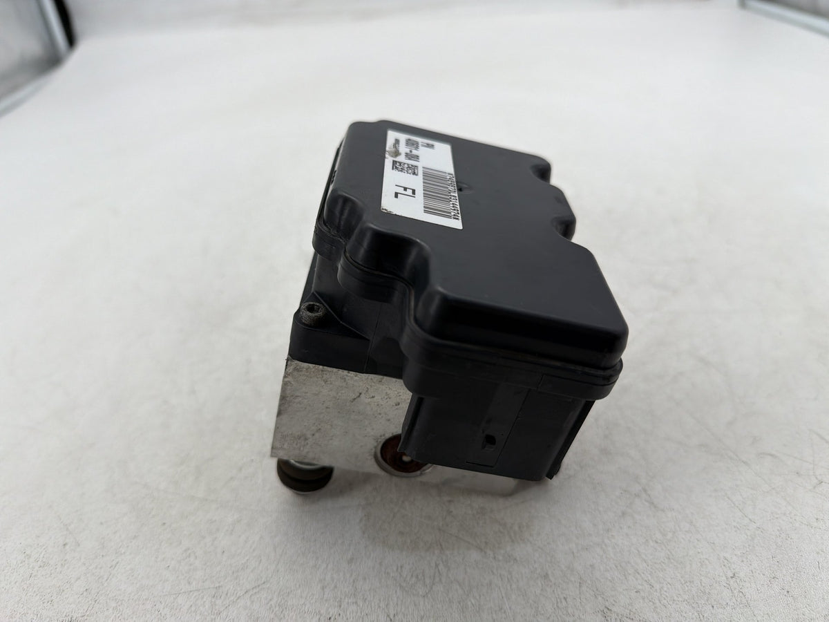 2011 Harley Street Glide Touring FLHX-103 OEM ABS Brake Pump & Control Module