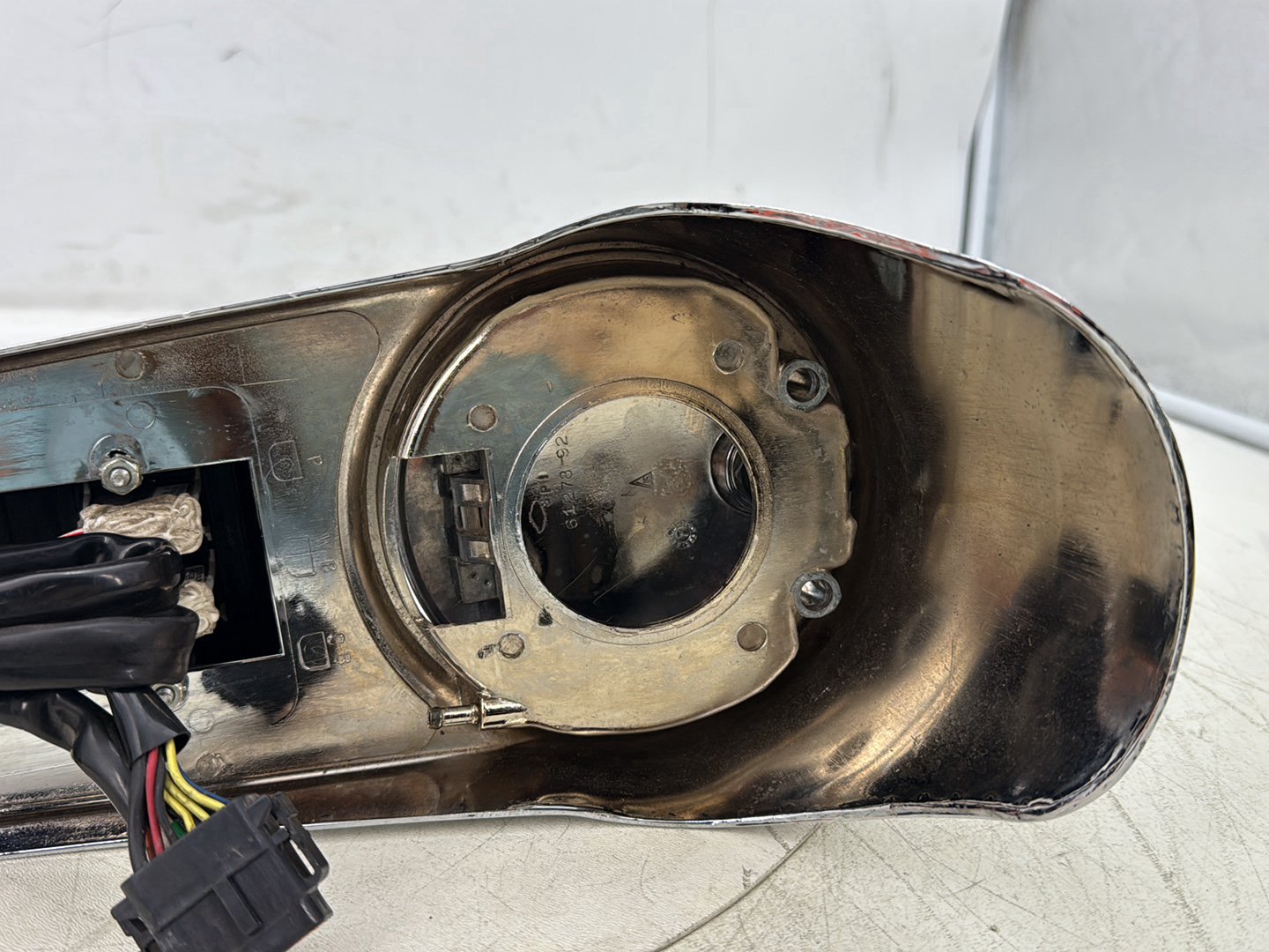 1998 Harley Touring FLHTCUI Electra Glide Ultra OEM Fuel Gas Tank Dash Console NOKey