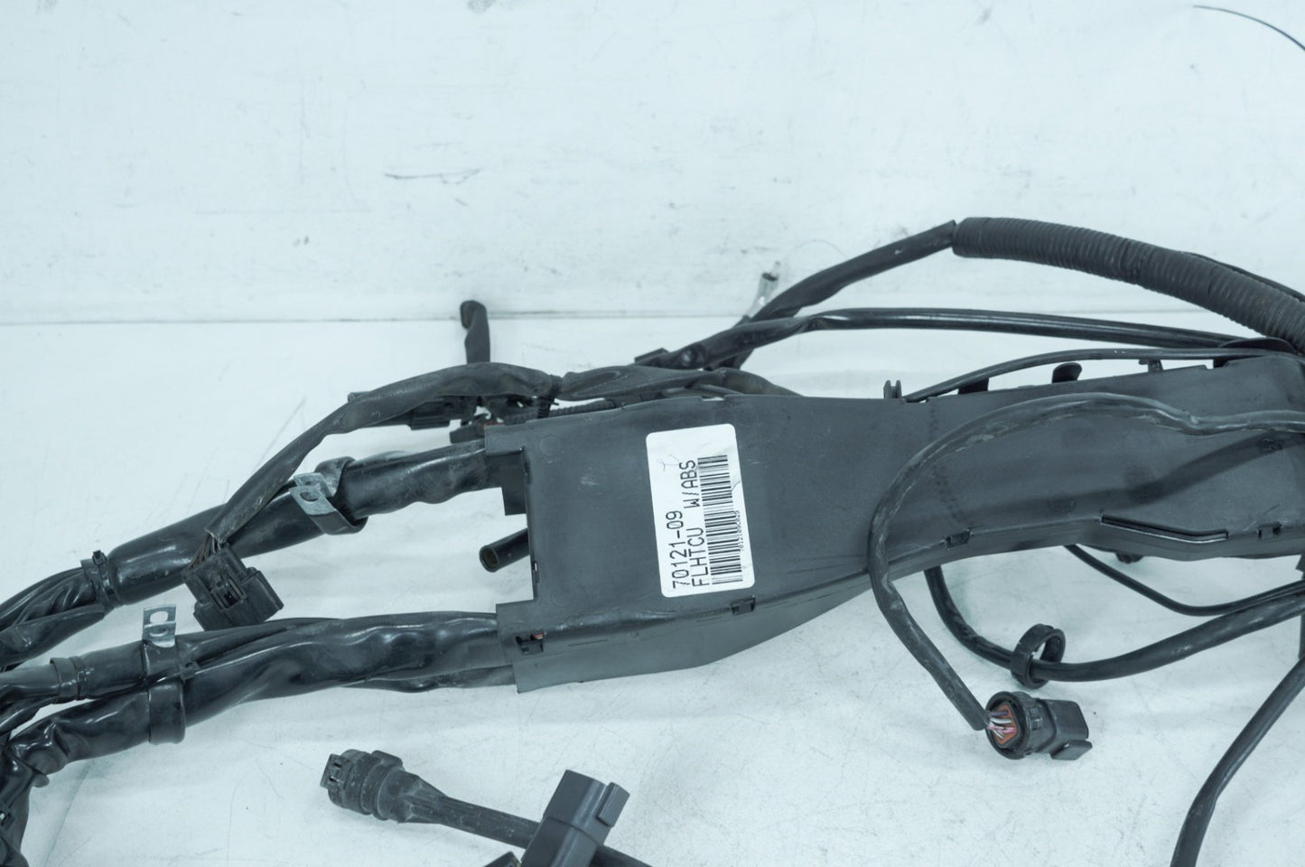 2007 - 2011 Harley-Davidson Touring Electra Ultra Main Wire Wiring Harness Loom ABS 70121-09