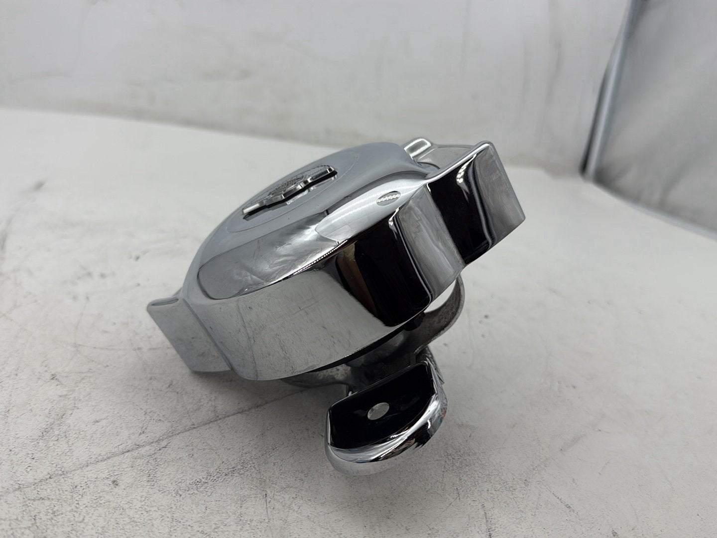 2003 Harley Electra Glide Touring Ultra FLHTCUI OEM Horn Signal Klaxon Chrome Cover