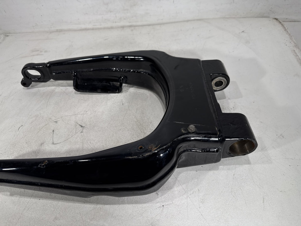 2011 Harley Electra Glide Touring Ultra OEM Rear Fork Swingarm Swing Arm