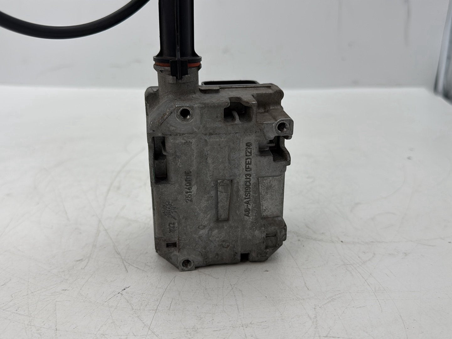 2005 Harley Touring FLHRCI Road King Classic OEM Cruise Control Actuator 70955-98A