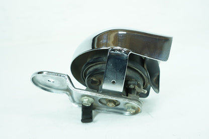 1999 - 2006 Harley-Davidson Softail Fat Boy Horn Signal Klaxon Chrome Cover 69012-93A