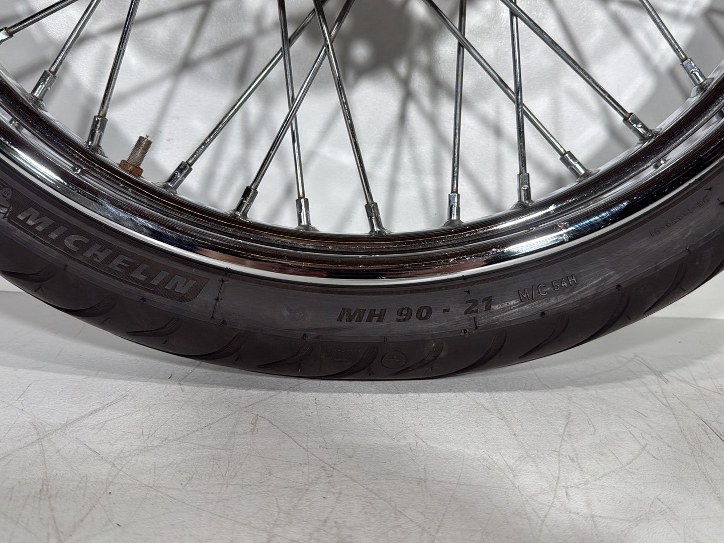09 Harley Sportster XL1200 1200 Low OEM Front Wheel Rim Tire Spoked MH90-21 21"