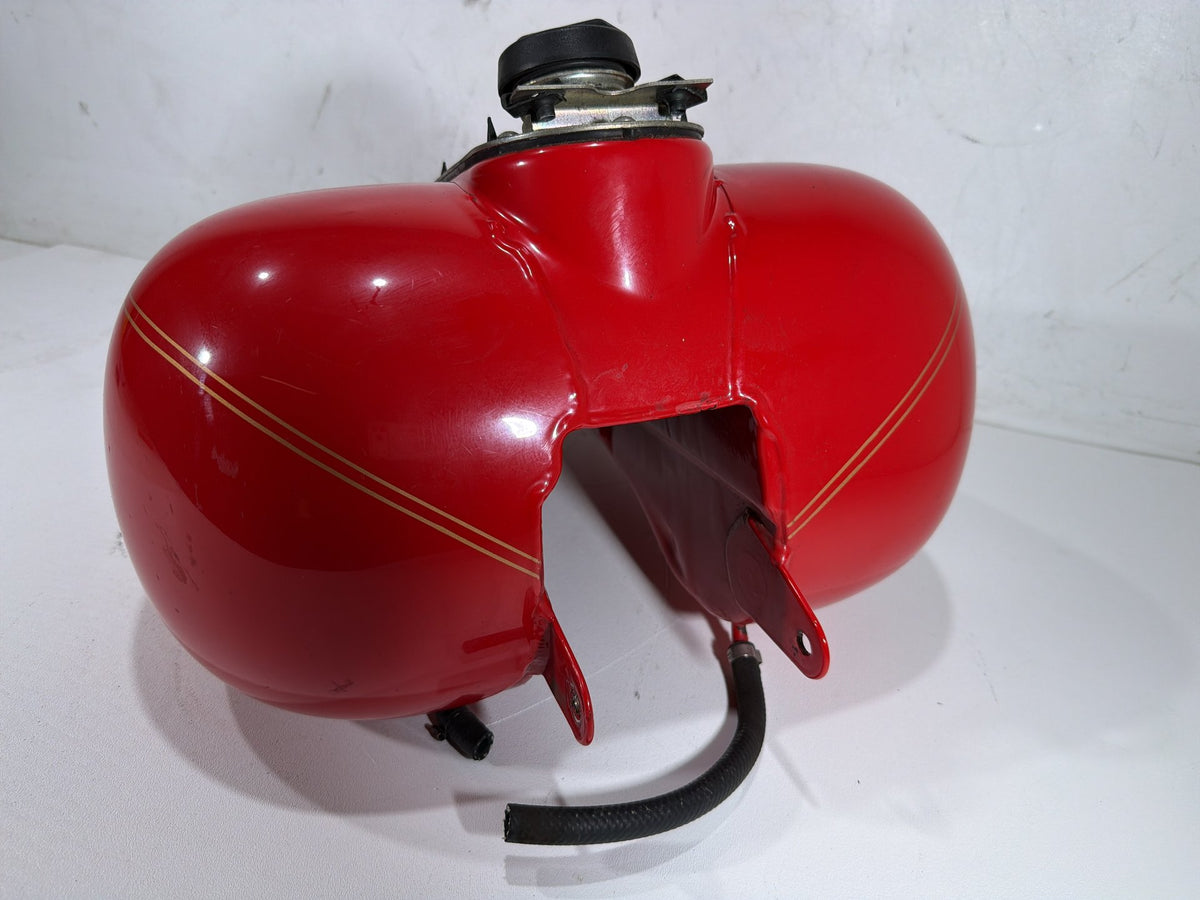 2004 Harley Electra Glide Touring Fuel Gas Tank Gasoline Reservoir w/ Fuel Pump