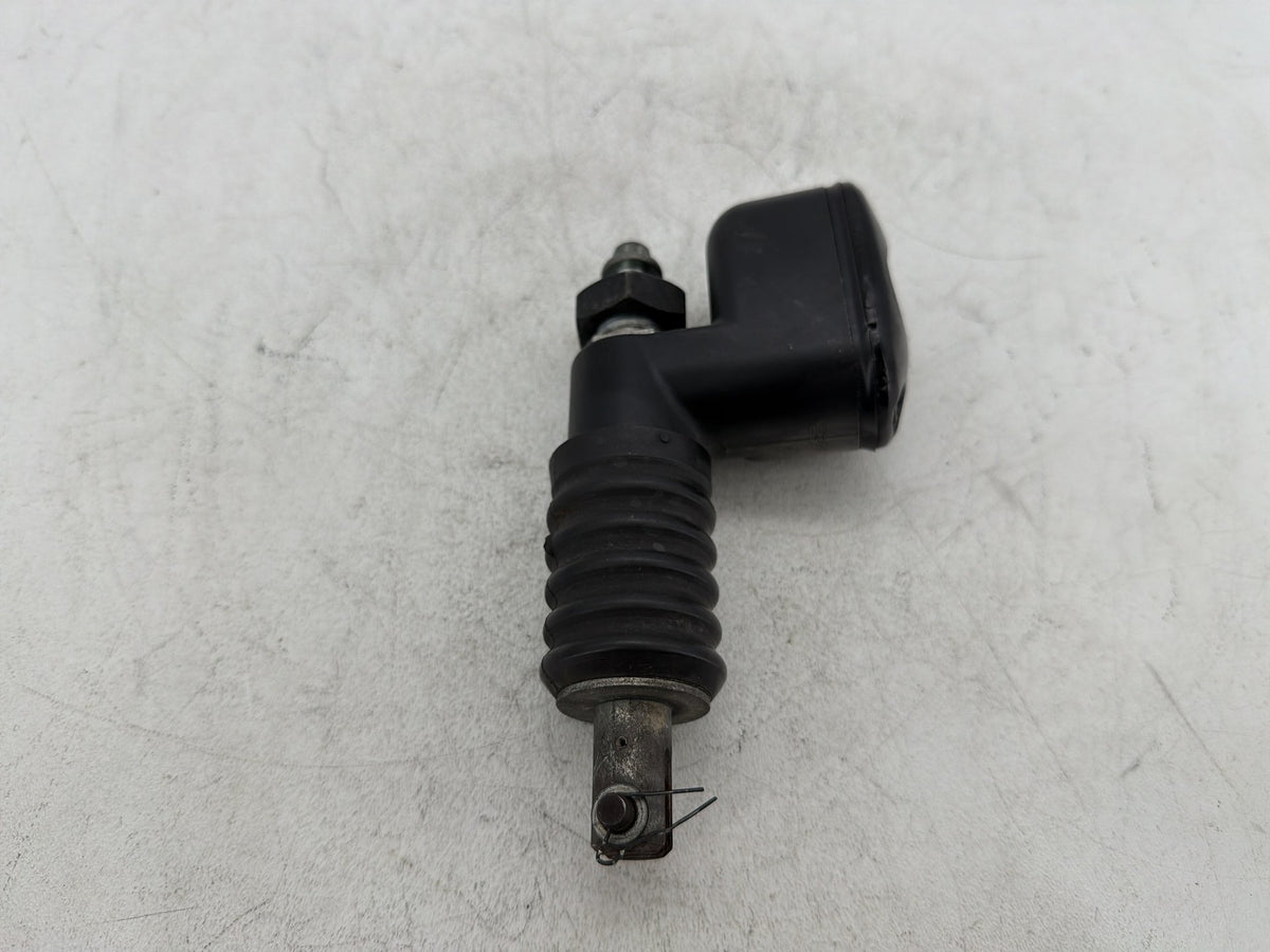 2002 Harley Electra Glide Touring FLHT OEM Rear Brake Master Cylinder Reservoir