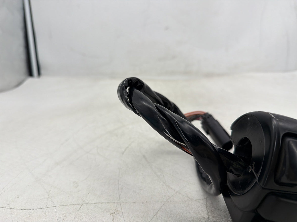 2013 Harley Electra Glide Touring OEM Right Engine Start Kill Switches Controls