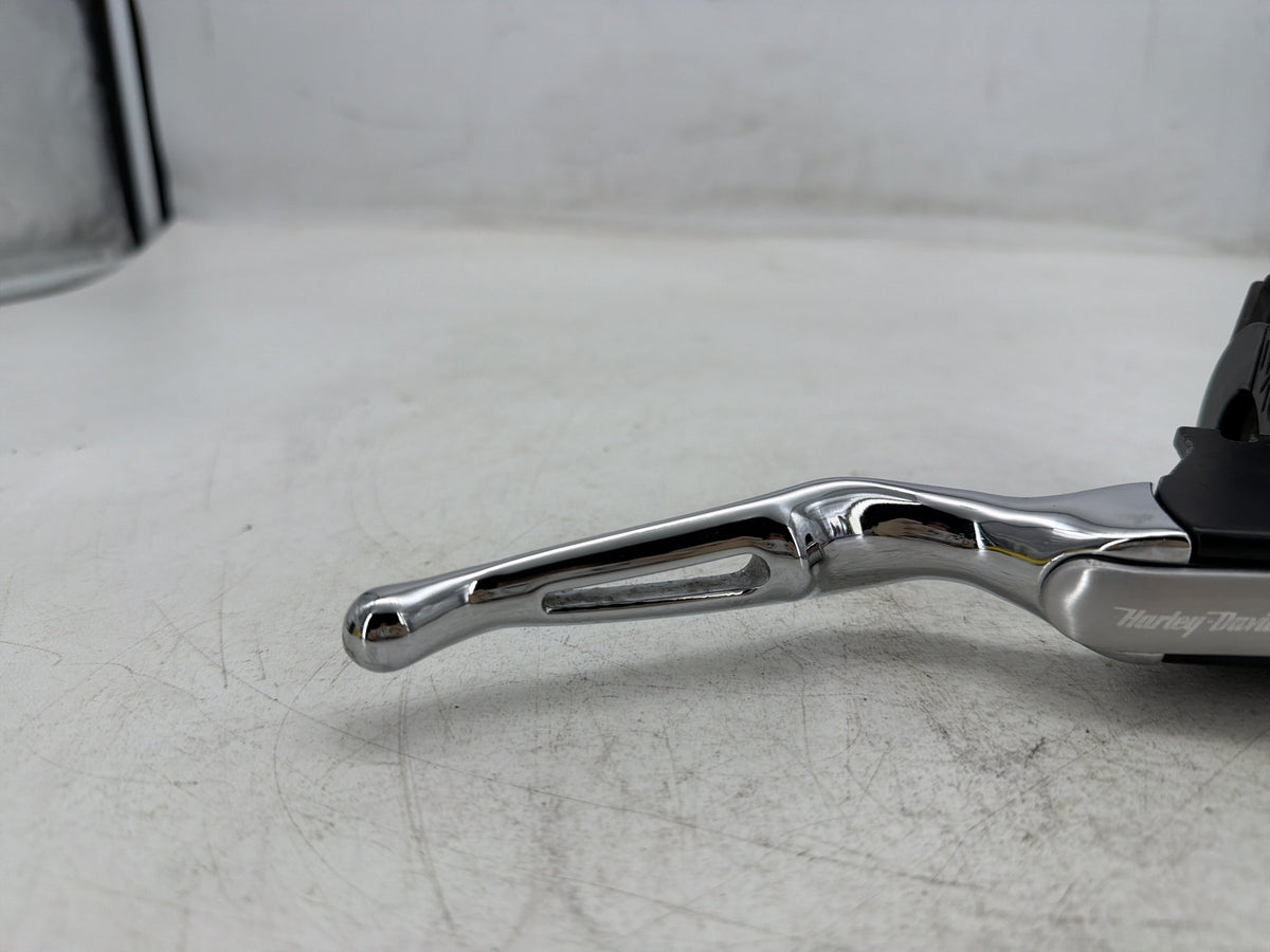 2004 Harley Electra Glide Touring Ultra OEM Front Right Brake Lever Master Cylinder