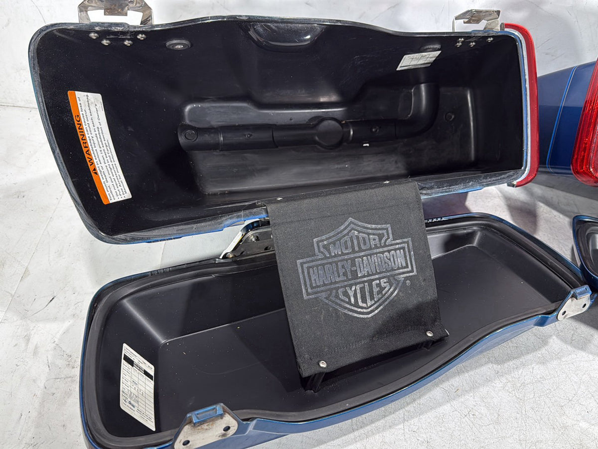 2006 Harley Electra Glide Touring Ultra FLHTCUI OEM Left Right Saddlebags Luggage NOKey