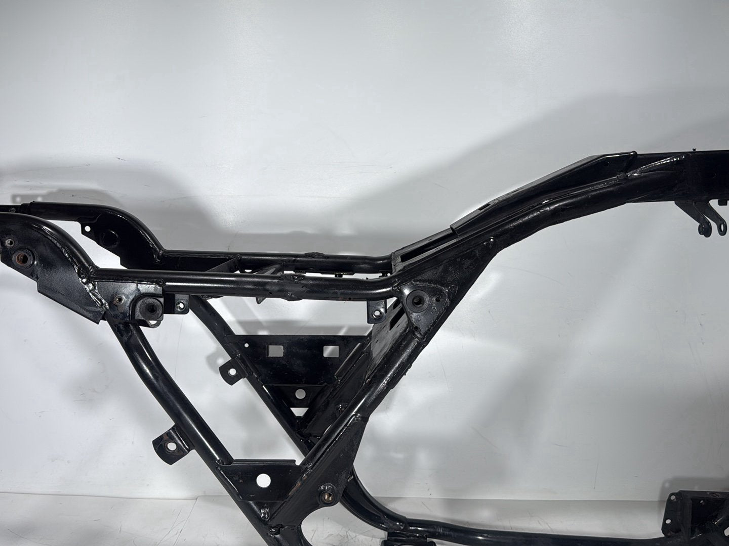 2006 Harley Touring FLHRI Road King OEM Body Main Frame Chassis CLN CLR