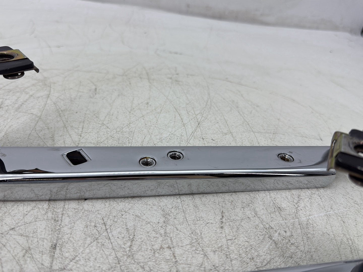 2006 Harley Road King Touring FLHRCI Classic OEM Left Right Saddlebag Fender Struts Brackets