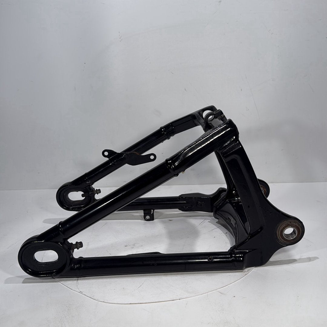 2017 - 2026 Harley-Davidson Softail Heritage Classic 114 Rear Fork Swingarm Swing Arm 47400099BHP