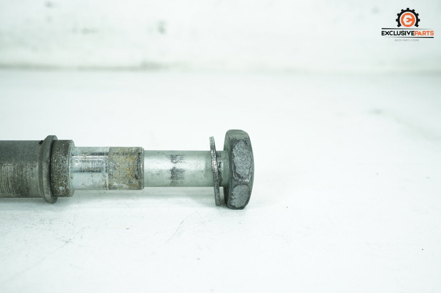 2000 - 2006 Harley-Davidson Softail Heritage Classic Rear Fork Swingarm Pivot Bolt Shaft 47610-00
